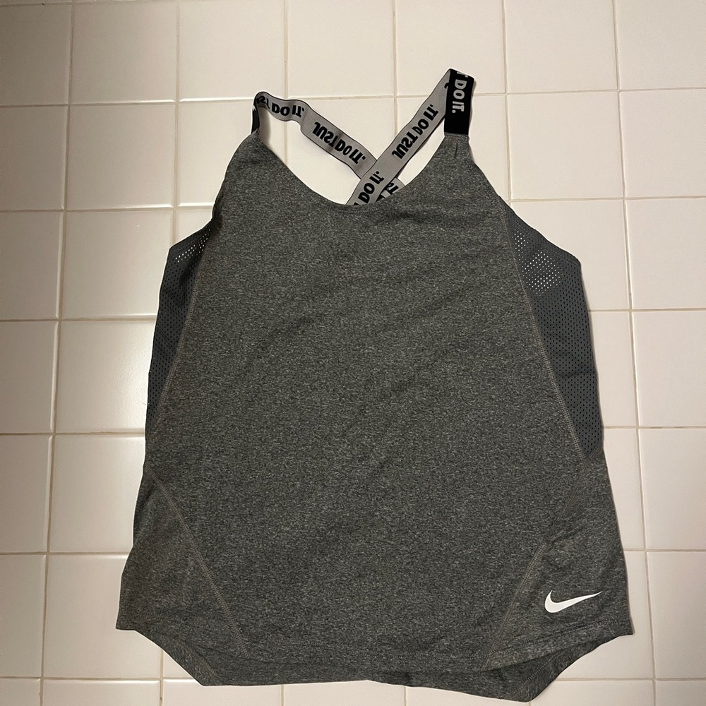 nike women’s tank top